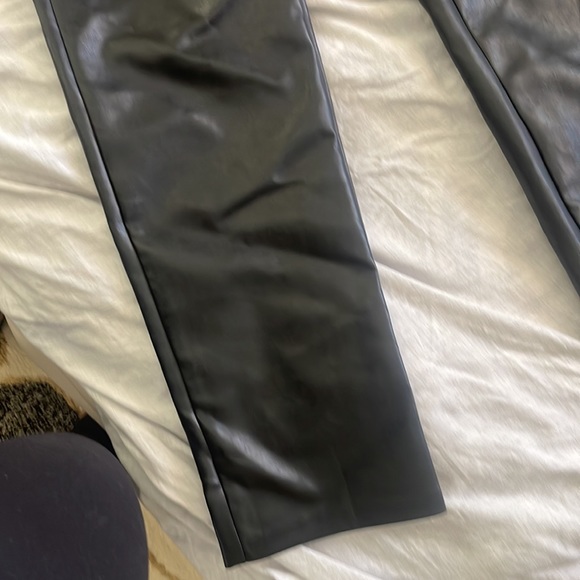 Straight leg vegan leather ARITZIA pants - Picture 3 of 5